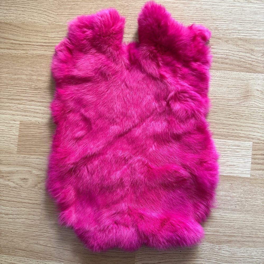 Dyed rabbit pelt